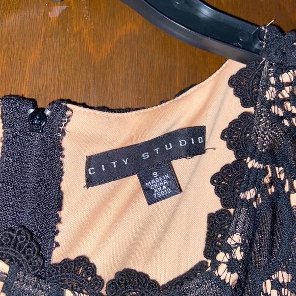 Black Floral Dress - Picture 4 of 5